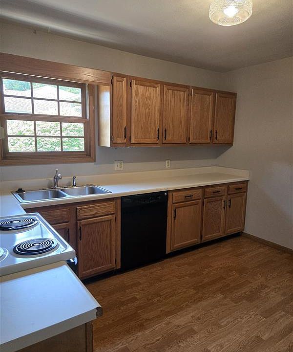 Kitchen, view from garage entry