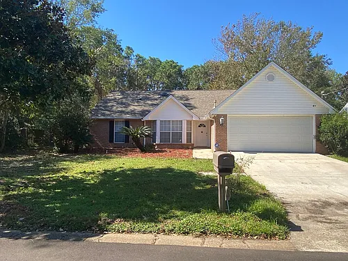 24 Neptune Dr Photo 1 24 Neptune Dr Photo 1