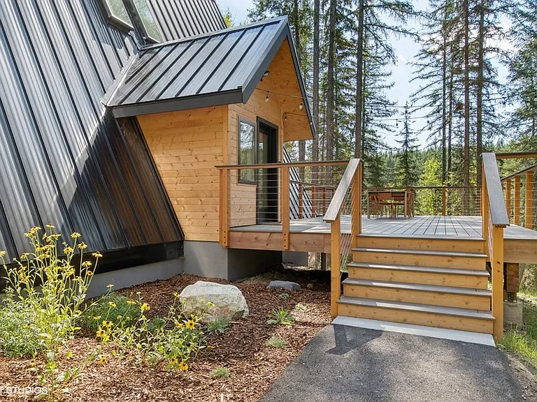 123 Little Mountain Rd — Photo 9