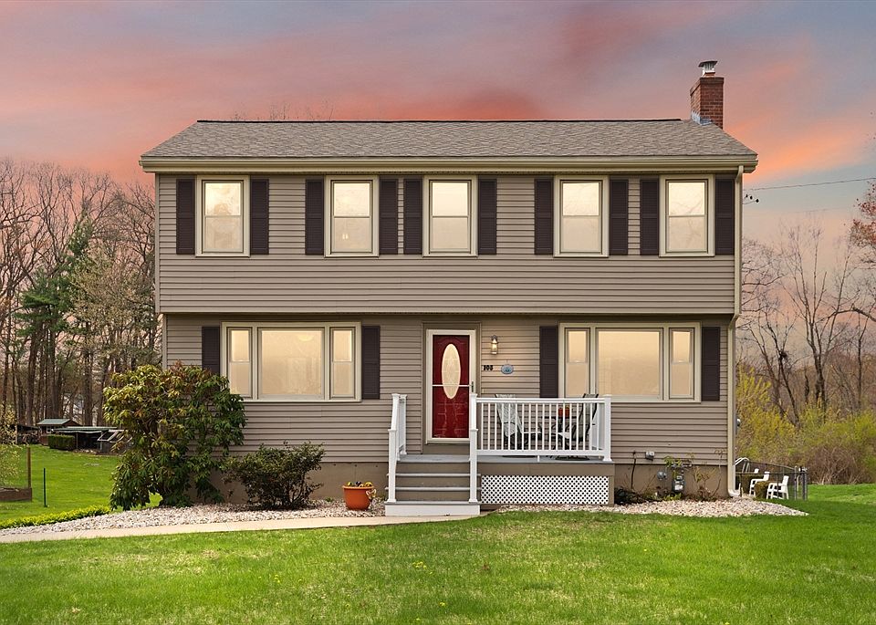 1st image of 105 Greenmeadow Dr