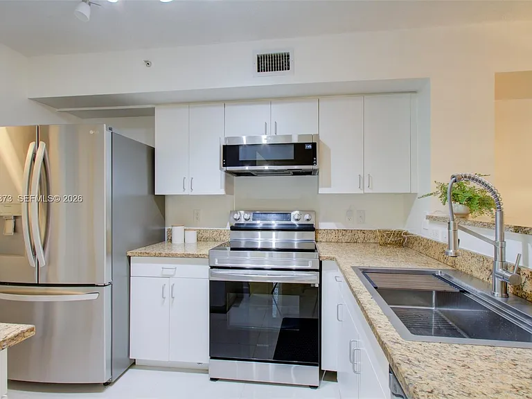 4824 N State Rd #7-9105 — Photo 9