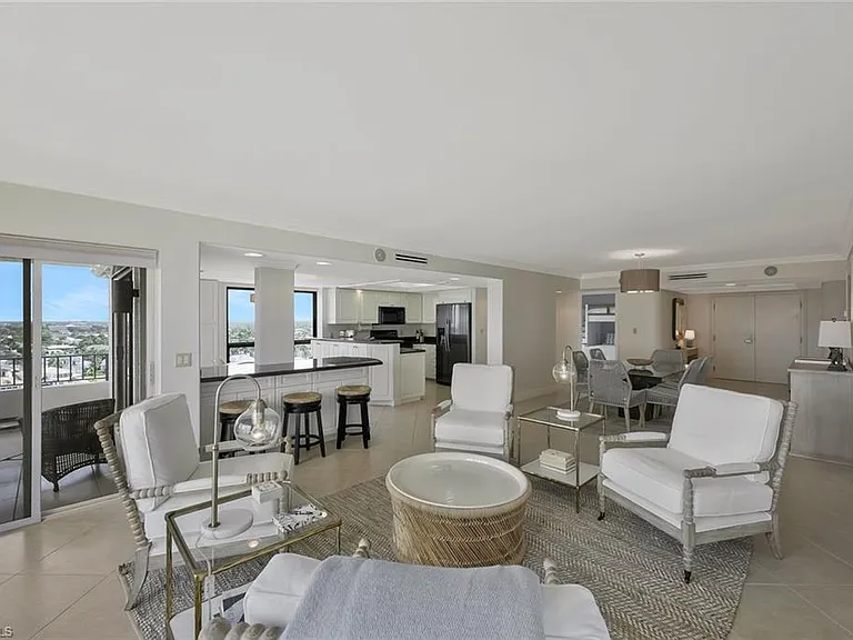 4451 Gulf Shore Blvd N #1205 — Photo 4