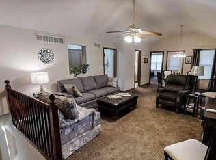 7402 SW 23rd Ter, Topeka, KS 66614