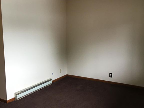 2nd image of 2252 Creedmoor Dr
