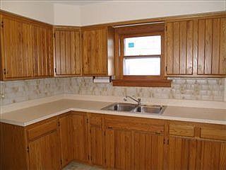 3rd image of 1738 Fauver Ave