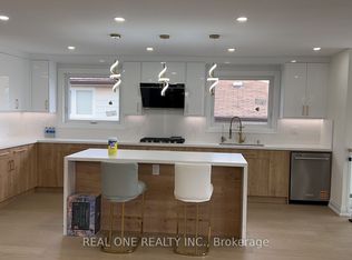 3366 Strabane Dr, Mississauga, ON L5C1W7