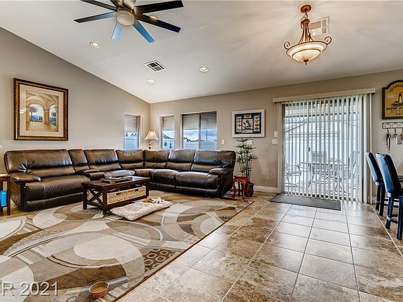 4th image of 5912 Felicia Ct