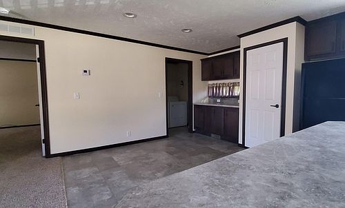 5th image of 13582 Silverbrook Dr
