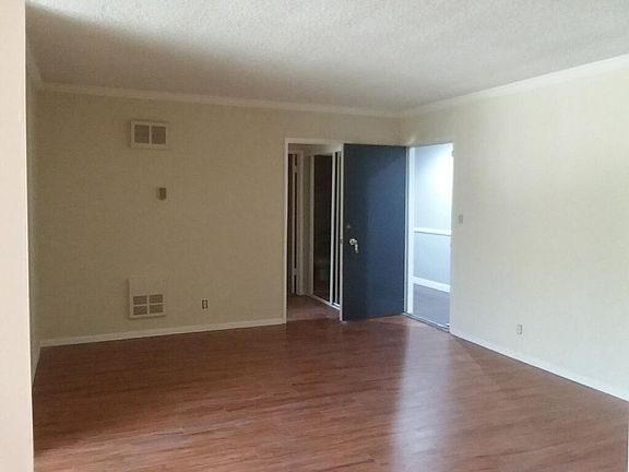 4th image of 1699 Amberwood Dr APT 204
