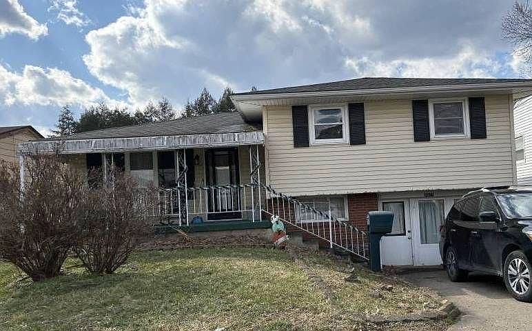 1st image of 1027 McConnell Dr
