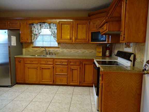 3rd image of 5 Campeche Ct
