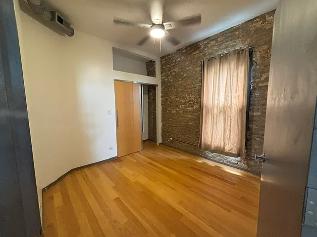 1151 W Erie St #3F — Photo 5