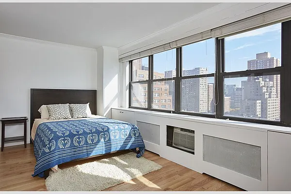 Sold by Stribling | media 3