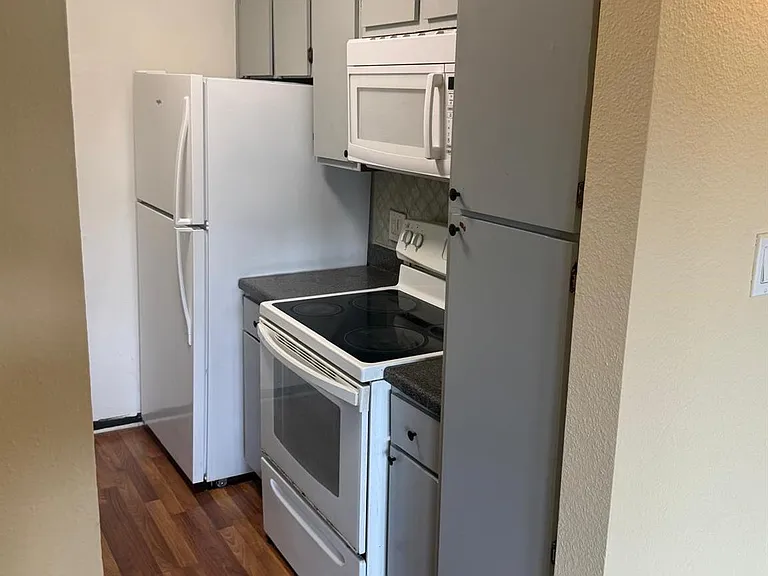 3055 Walnut Bend Ln #36 — Photo 16