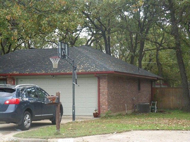 2nd image of 6209 Wentworth Ct
