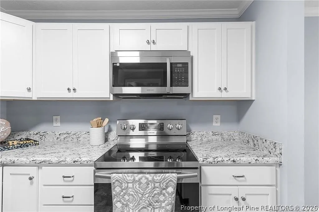 3 bed, 2.0 bath, 1367 sqft, $1,450 — Photo 4