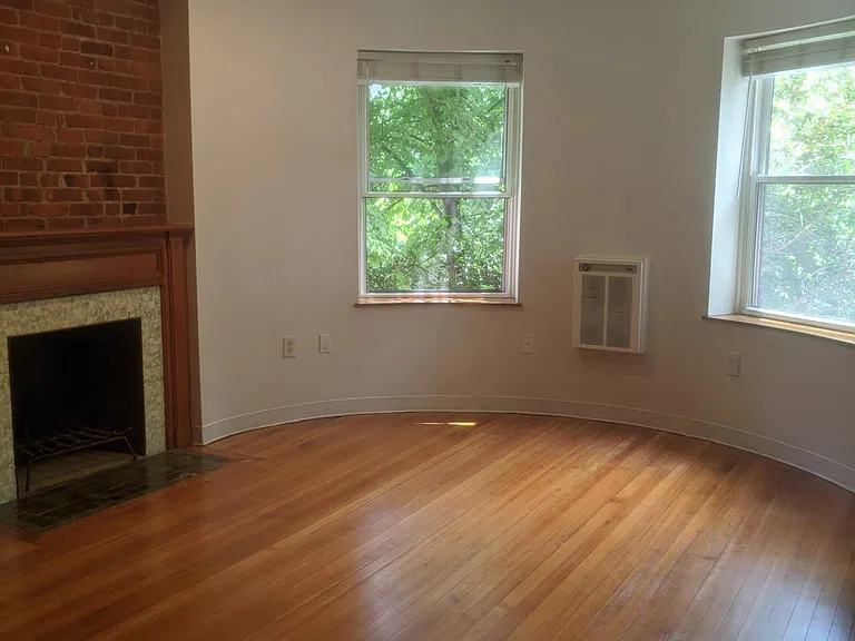111 Gainsborough St #22A — Photo 3