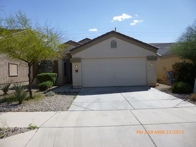 1st image of 3253 W Huntington Dr