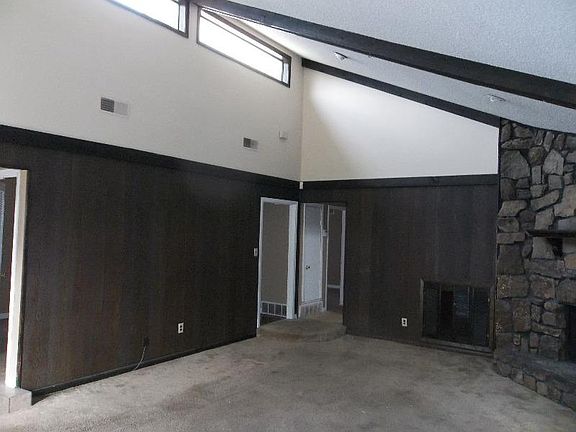 2nd image of 4378 Sunnyslope Dr