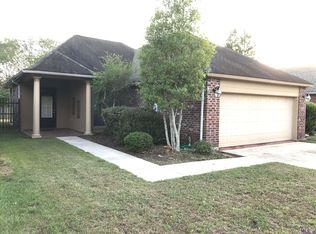 9572 Summer Pointe Ave, Baton Rouge, LA 70810
