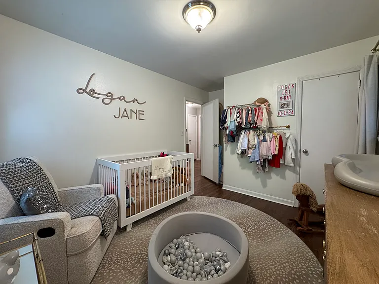 2571 Warwick Cir — Photo 20