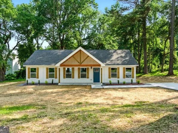 124 Sims Dr, Hiram, GA 30141