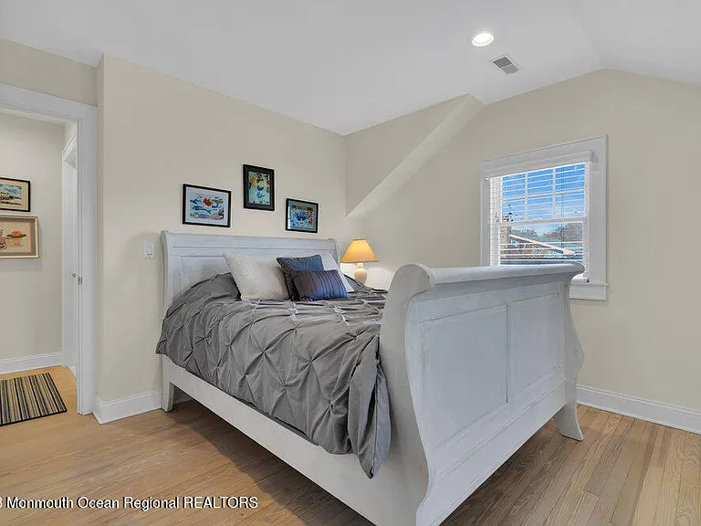 303 B St — Photo 40