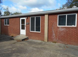 632 Madison Ave APT 1, Parkersburg, WV 26101