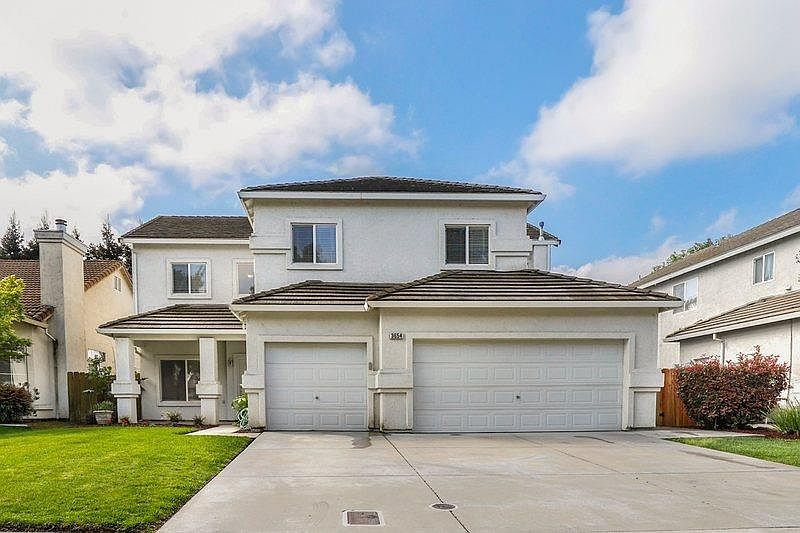 1st image of 3654 Iron Canyon Cir