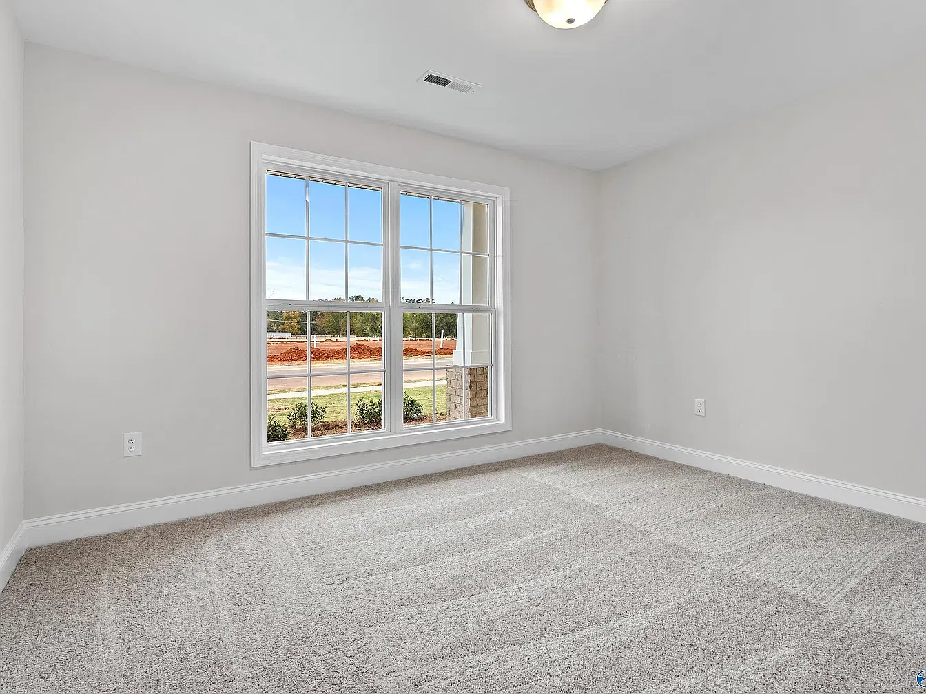4 bed, 1964 sqft, $2,160 — Photo 4