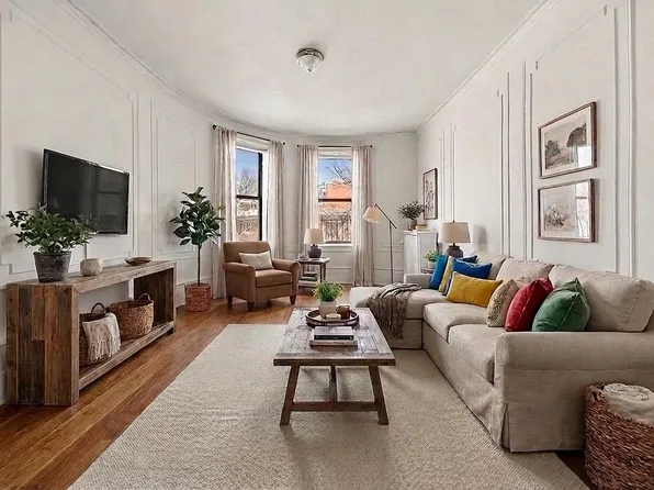 310 Windsor Pl APT 32, Brooklyn, NY 11218