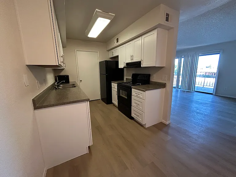 420 N 64th St #212 — Photo 3