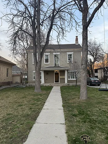319-100 N 3rd Photo 1