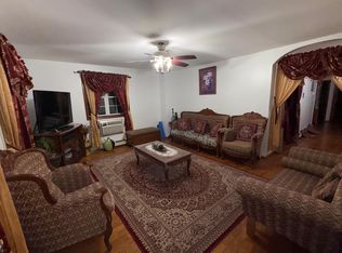 8722 166th St #2, Jamaica, NY 11432