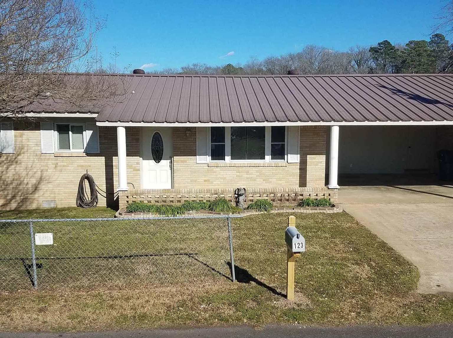 3 bed, 1417 sqft, $1,750 — Photo 1
