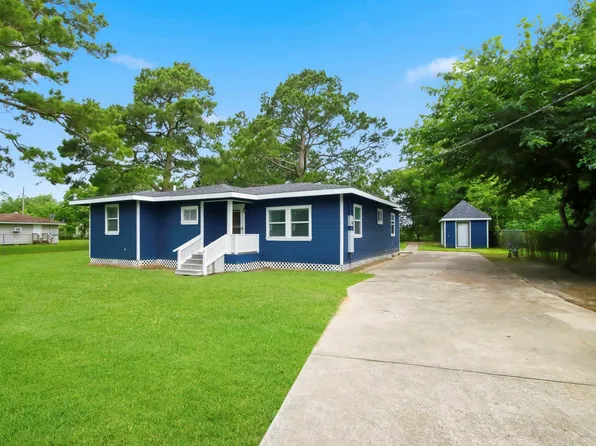 40 County Road 183, Liberty, TX 77575