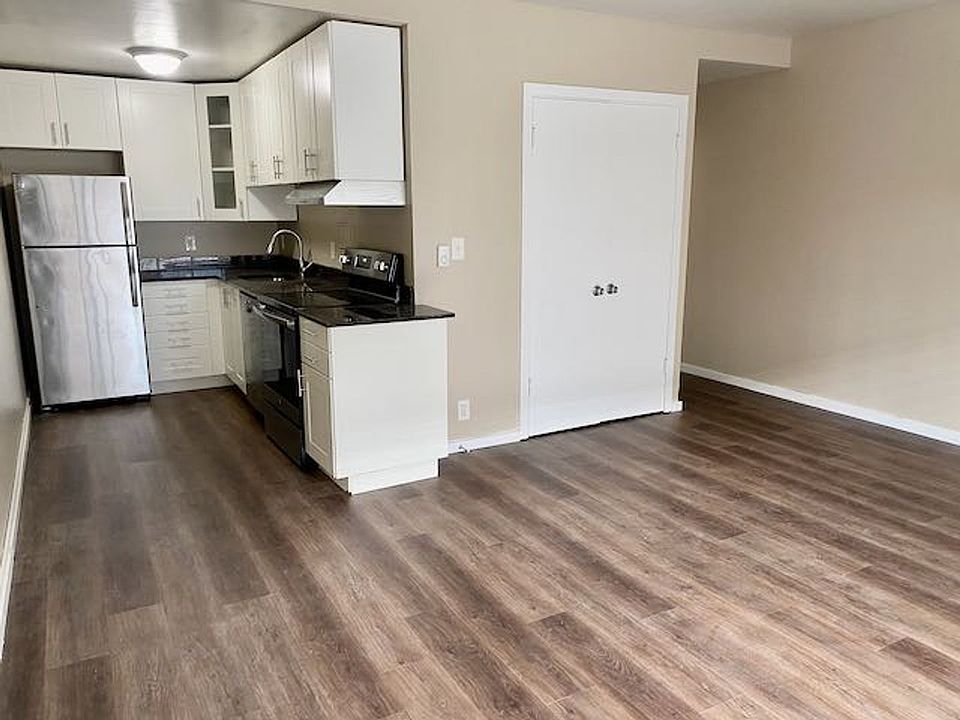 1st image of 700 E Mercer St #205
