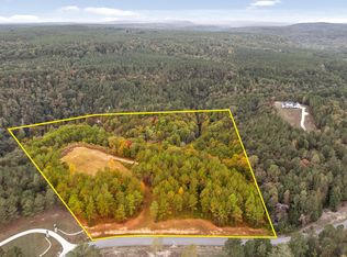969 Highgate Pt, Soddy Daisy, TN 37379