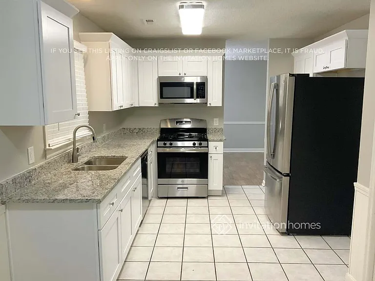 330 Brooke Wood Dr — Photo 3