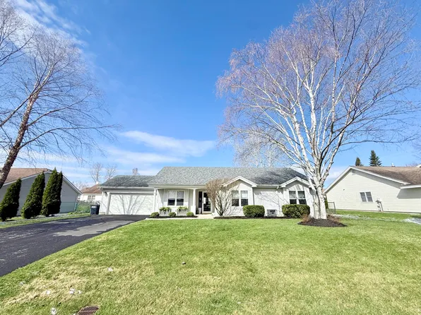 15 Independence Dr, Plattsburgh, NY 12901