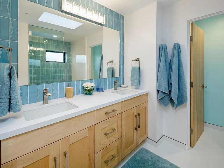 3920 Ocean Dr — Photo 18