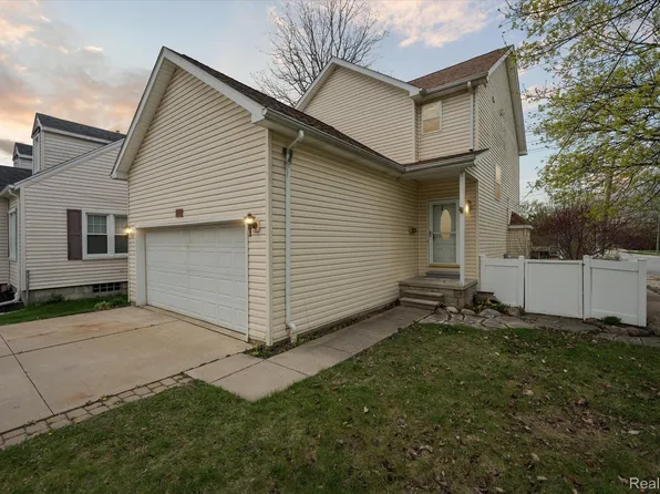 3204 John R St, Trenton, MI 48183