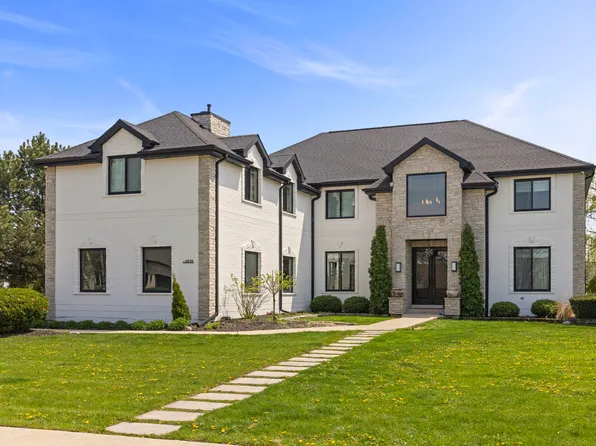 6836 Fieldstone Dr, Burr Ridge, IL 60527