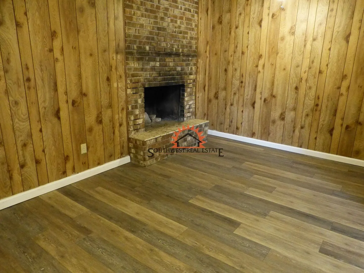Spacious 3 bedrooms 2 bathrooms home on corner lot. — Photo 4