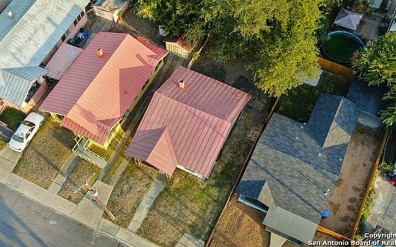 4th image of 517 Nevada St