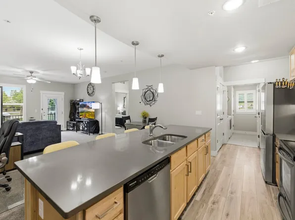 4642 Hahns Peak Dr #101, Loveland, CO 80538