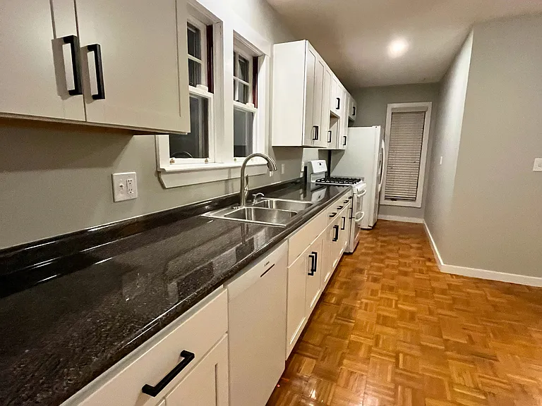 9 Nelson St #1 — Photo 12