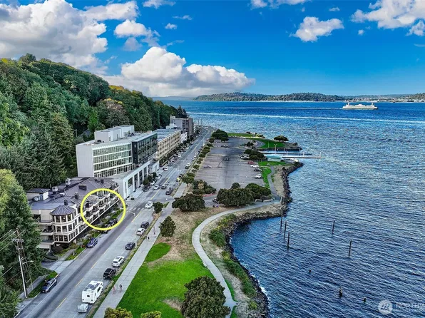 1331 Harbor Avenue SW #103, Seattle, WA 98116