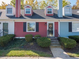 10759 Colonial Woods Way, Louisville, KY 40223
