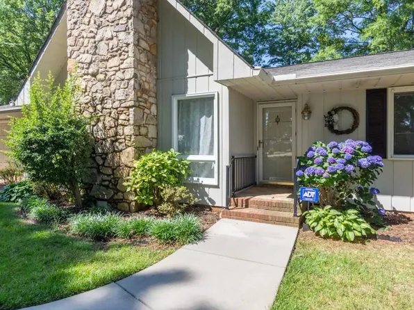 726 Isle Of Pines Rd, Mooresville, NC 28117